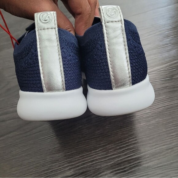 Cole Haan 2. Zerogrand Women's Navy Knit Loafer Sneakers Size 7 Wingtip Casual - Picture 6 of 8